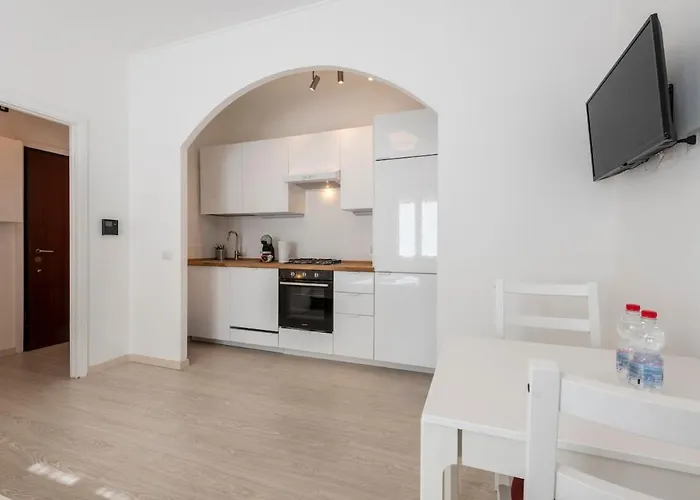 Romilli11 - Fondazione Prada - B Apartment Milan