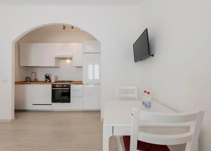 Romilli11 - Fondazione Prada - B Apartment Milan